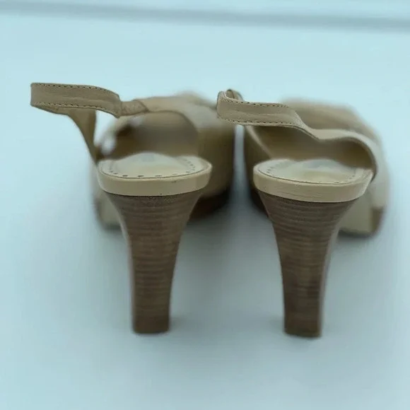 Gianni Bini tan wood heel open toe slingback high heel sandal - Picture 3 of 7